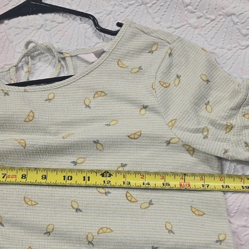 3/$10 LC Lauren Conrad White Top with Yellow Accents - Picture 4 of 7
